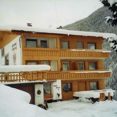Gastehaus Alpenruh Hotel Pragraten Bagian luar foto